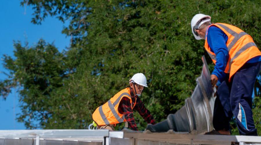 Professional new roof installation services in Calabasas, CA